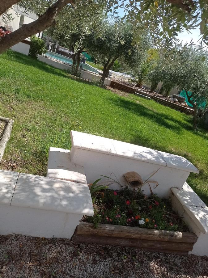 Villa Le Luberon Merindol ภายนอก รูปภาพ