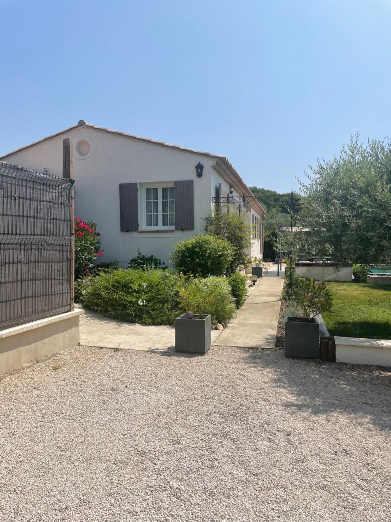 Villa Le Luberon Merindol ภายนอก รูปภาพ