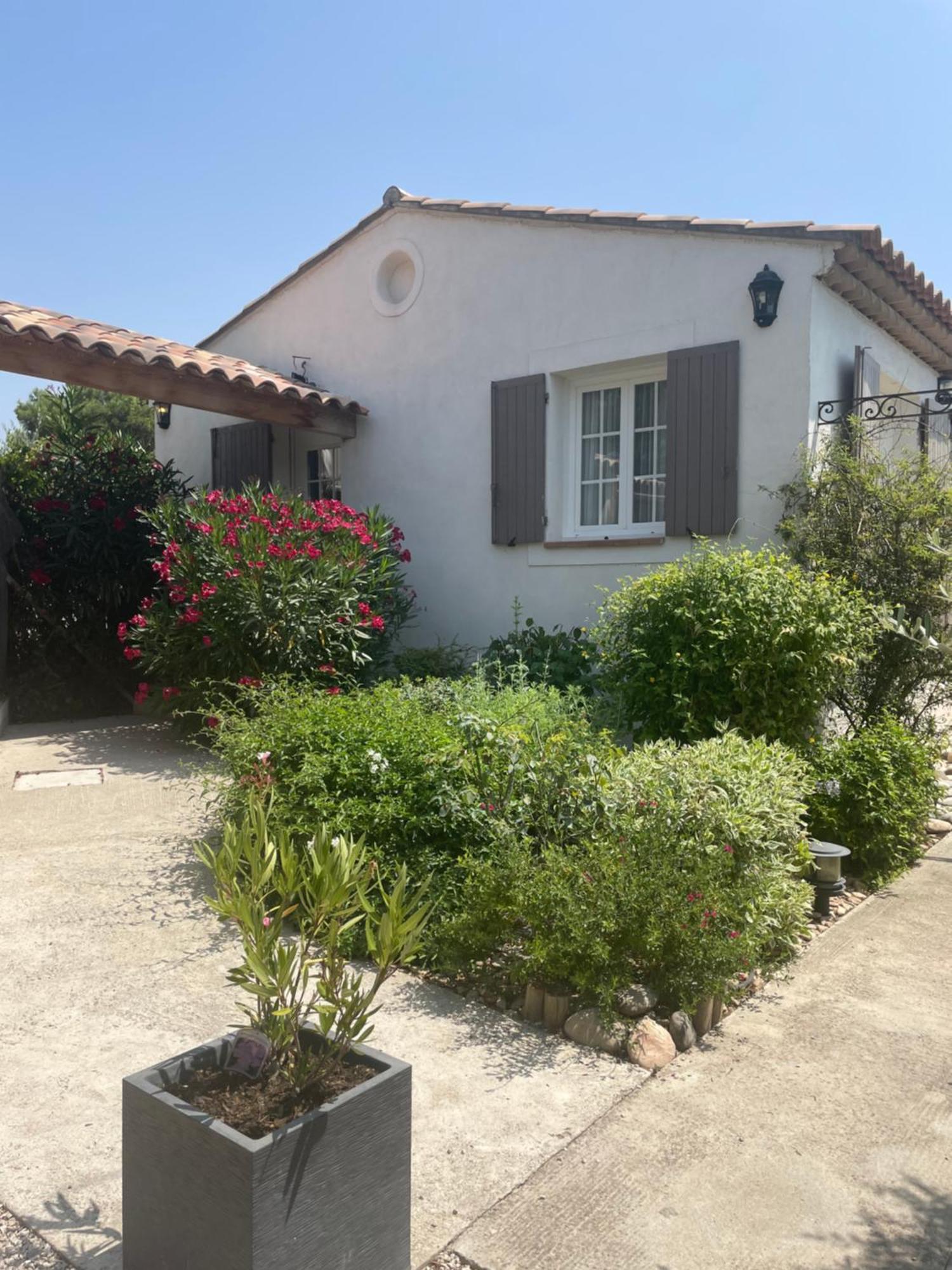 Villa Le Luberon Merindol ภายนอก รูปภาพ