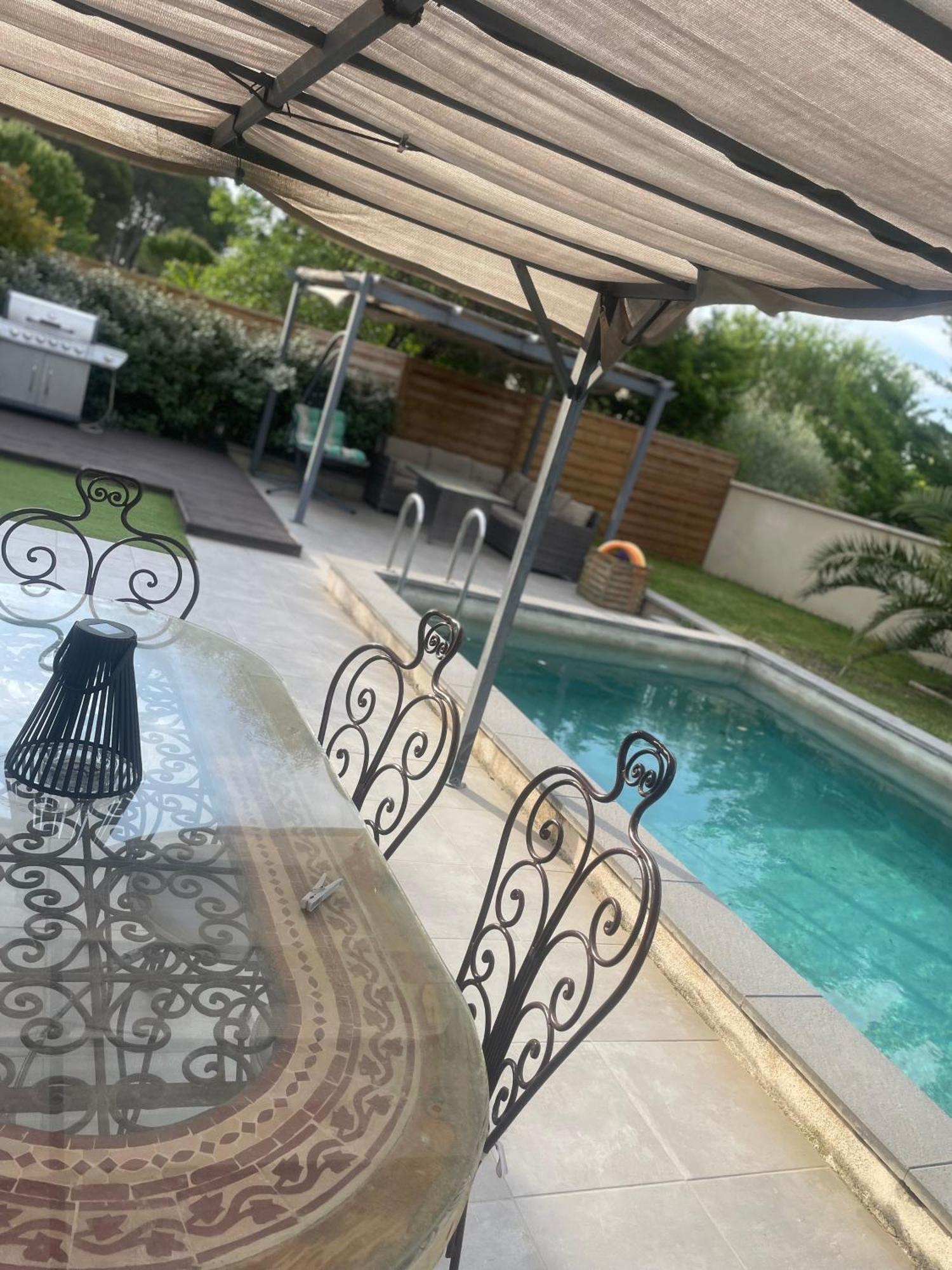 Villa Le Luberon Merindol ภายนอก รูปภาพ